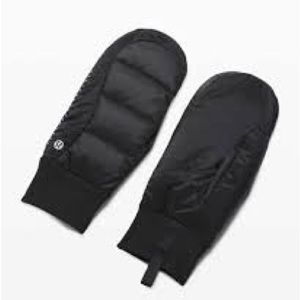 Lululemon Down For It All Mittens